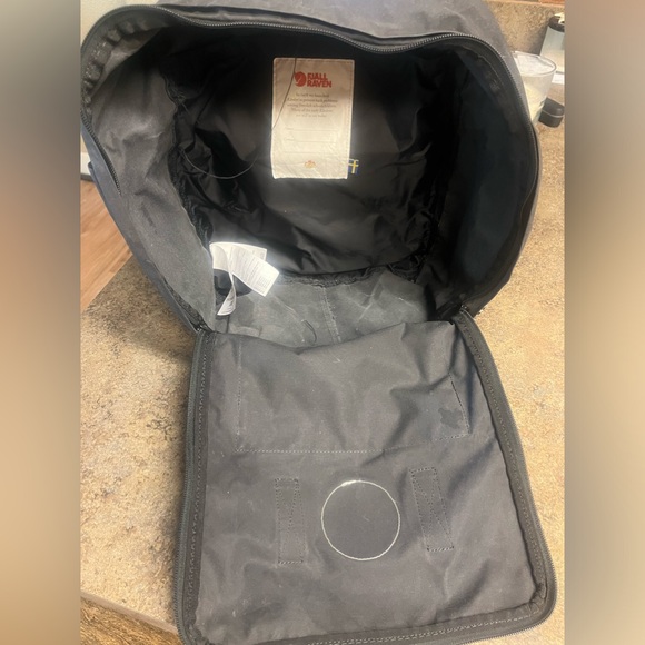 KÅNKEN Backpack - Picture 3 of 3